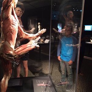 Meet your Posher, Victor manuel